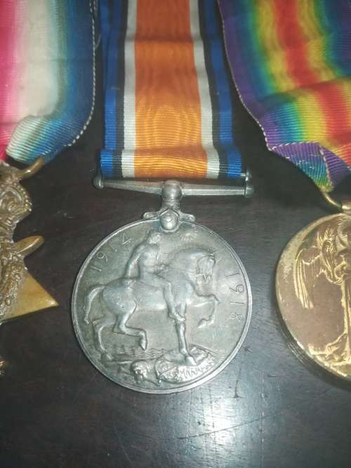 WW1 Medal Group (Issued to D.929 PTE. R. BAIN. 2DNS
