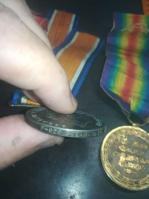 WW1 Medal Group (Issued to D.929 PTE. R. BAIN. 2DNS