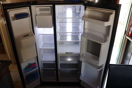 Auto Water & Ice Dispenser 2-DoorRefrigerator