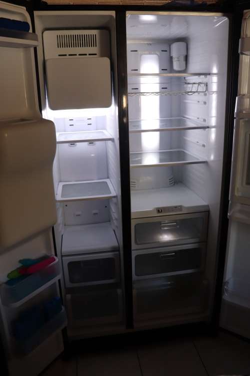 Auto Water & Ice Dispenser 2-DoorRefrigerator