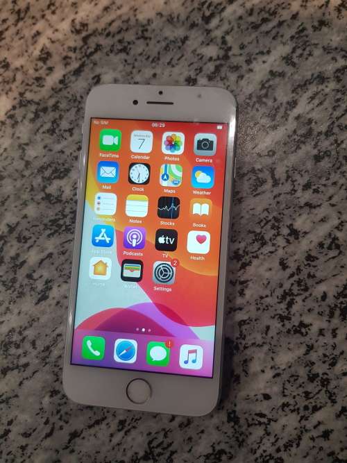 Iphone 8  ,64Gb excellent condition