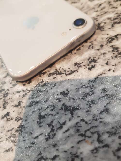 Iphone 8  ,64Gb excellent condition