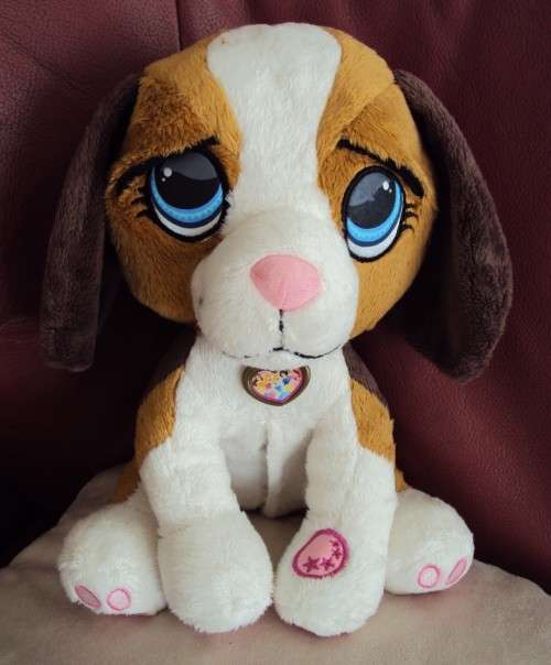 Rescue Pets, sad BIG eyed puppy with eyelids and princess necklace VGC
