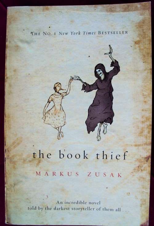 The Book Thief by Markus Zusak - s/cover - 584pg