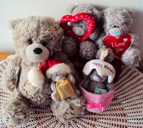 Collection of Me to you teddy bears - 100% cuteness (perfect for last minute gifts)