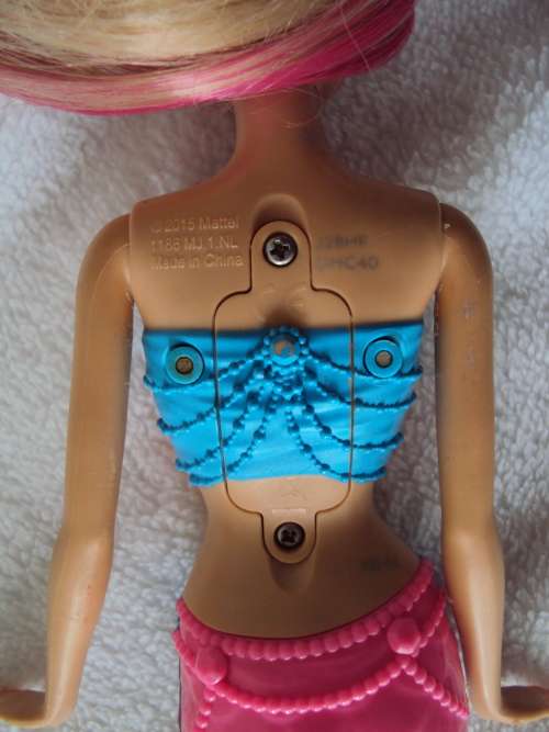 Mermaid Barbie 2015 Mattel (mermaid tail lights up, no batteries, tested, working)