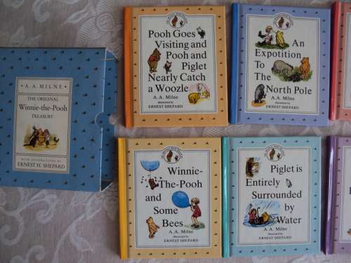 Boxed THE ORIGINAL WINNIE-THE-POOH treasury A.A. Milne Collection of 8 books - like new