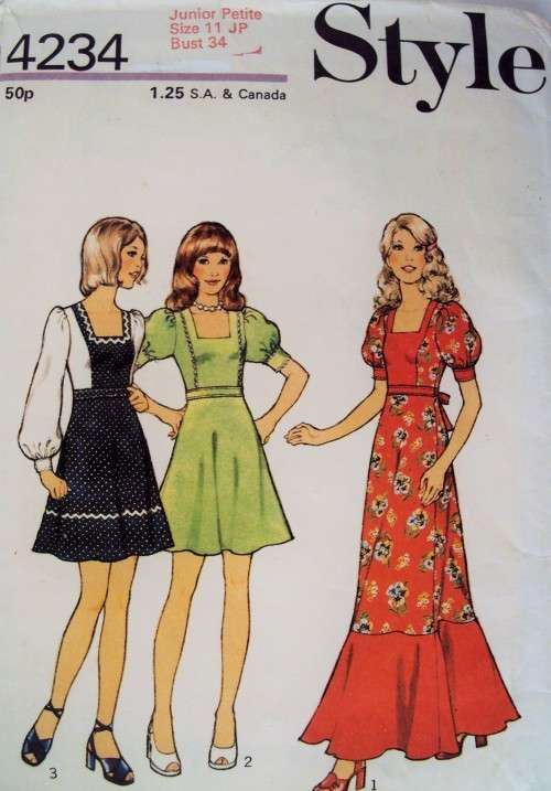 Dress high line bodies 2 lengths STYLE 4234 Size 11 bust 34 **Complete & checked 70's Vintage VGC
