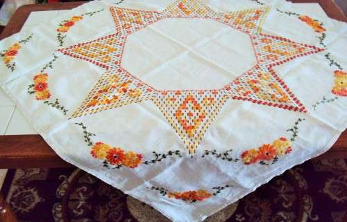 Hand embroidered Tablecloth 102cm square linen fabric - Vintage VGC Cheerful summer orange daisies