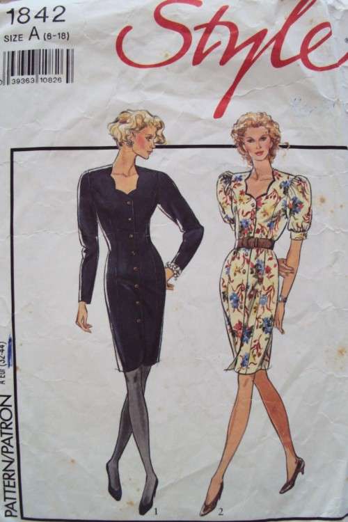 Scalloped neckline Dress STYLE 1842 Size 6-18  ***Complete+checked Vintage