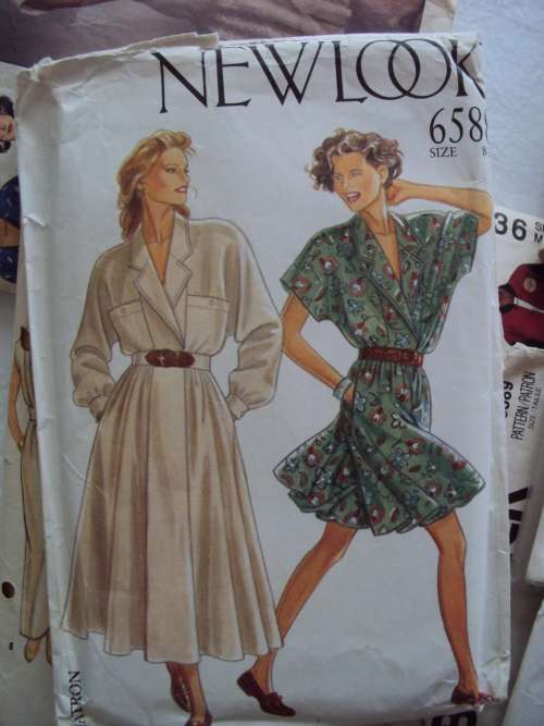 JOB LOT "G" of 16 Ladies assorted styles sewing patterns (not checked) Winning bid gets the lot !
