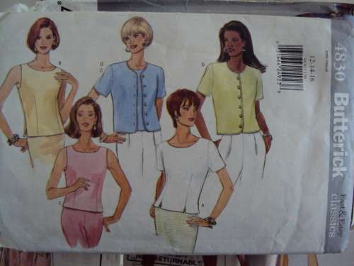 JOB LOT "M" Variety of 19 assorted styles Ladies sewing patterns  (not checked)