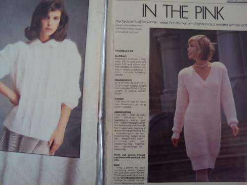JOB LOT #8 Ladies knit patterns Over 60 patterns in 30pg Flip File (out vintage mags)