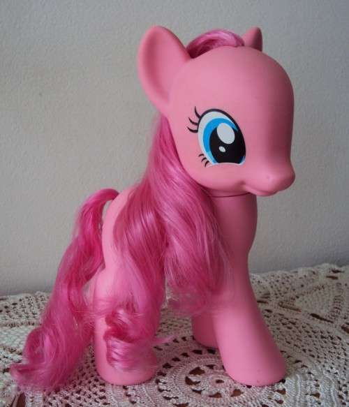 Hasbro 2013 MY LITTLE PONY pink pretty pony lush thick mane & tail 21.5cm tall  preloved