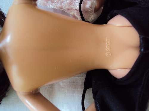 Victoria Beckham Spice Girls, black hair, Bend legs, marked '97 GTI orig dress Vintage