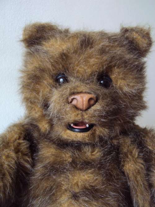 A Large heavy scary fierce looking bear by Tiger 2004 Hasbro "Fur Real"  (tested not working)