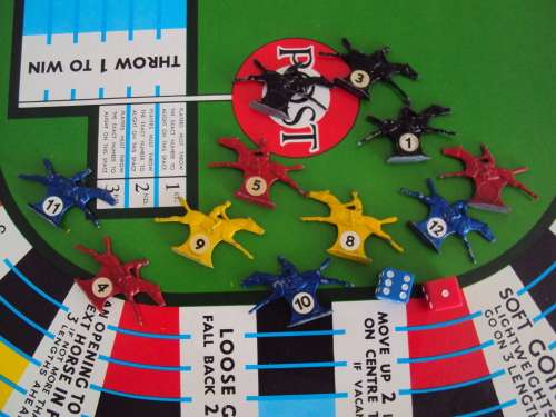 Vintage Rare TOTOPOLY Bilingual 2-6 players Manhattan complete with 12 metal horse tokens Dbl board