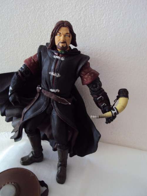 BOROMIR with horn, shield & dagger 2001/12 NLP Marvel Lord of the Rings action figure 16cm Good cond