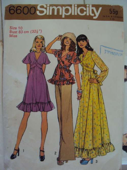 JOB LOT #38 Ladies assorted Vintage 15 x sewing patterns (cut, not checked)