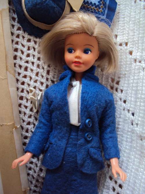 Vintage Miss DAN AIR doll 23cm tall made in Hong Kong bendy legs