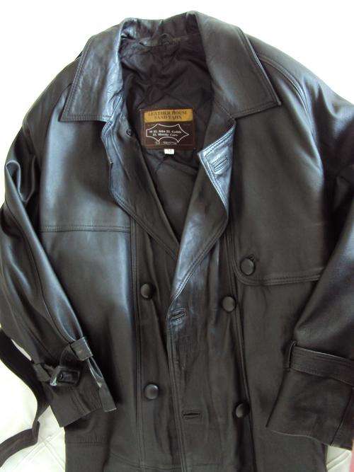 Genuine Leather Man's Coat Size Medium (very good condition) Soft Soft Leather