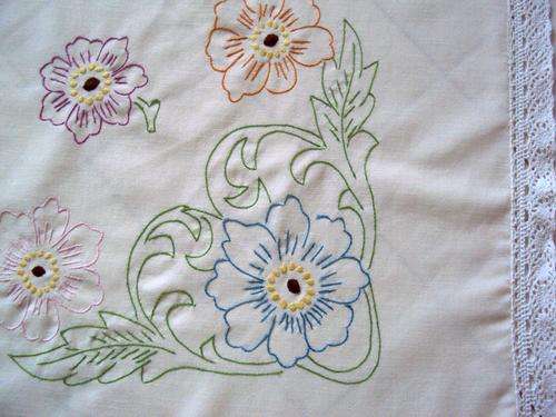 Hand embroidered white cotton tea tablecloth 90cm square trimmed with a cotton lace - vintage