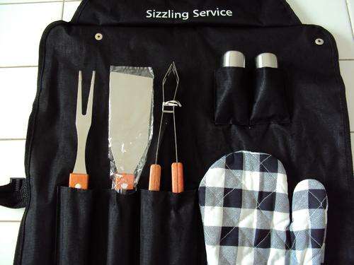 Complete braai tool kit & apron - tongs, fork, salt n pepper, heat mitt