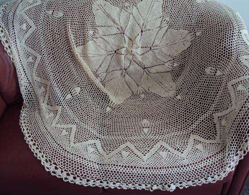 Very large round Crochet tablecloth 190cm diam -Beige colour (read description)