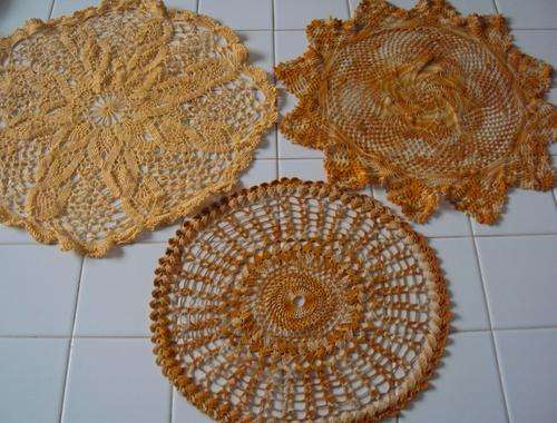 Lot 3 hand crochet  doiles