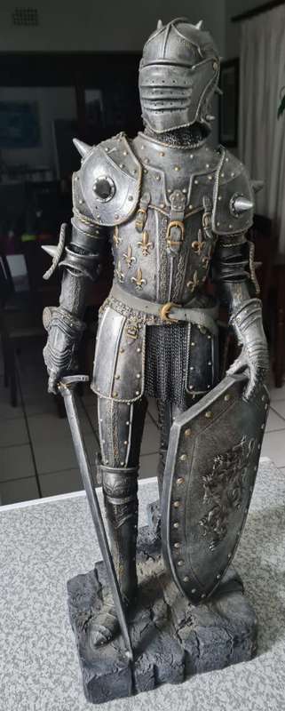 Ebros Gift Large 28.75` H Sir Marshall Medieval Suit of Armor Warrior Knight Swordsman Statue