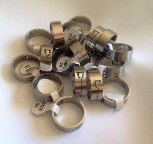 MARYKAY - WHOLESALE LOT 12 STAINLESS STEEL RINGS - VARIOUS SIZES