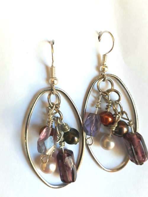 MARYKAY - ONE OF A KIND - AMETHYST AND FRESHWATER PEARL EARRINGS