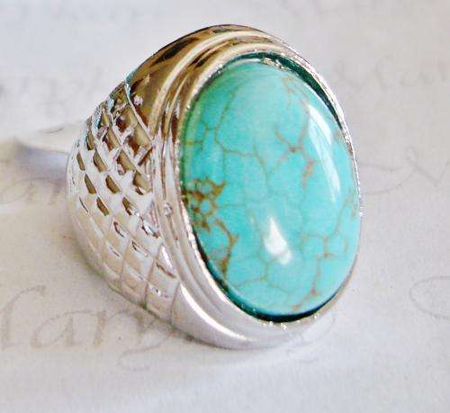 MARYKAY - TERRIFIC TURQUOISE COCKTAIL/DRESS GEMSTONE RING - CRAFTED IN INDIA 7.5
