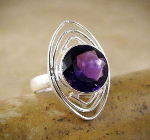MARYKAY - STUNNING SUBLIME AMETHYST DRESS RING - CRAFTED IN INDIA 7.5