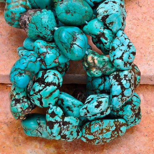 MARYKAY  - TURQUOISE GEMSTONE NUGGET BEADS - IDEAL FOR CRAFTS/BEADING 17/18