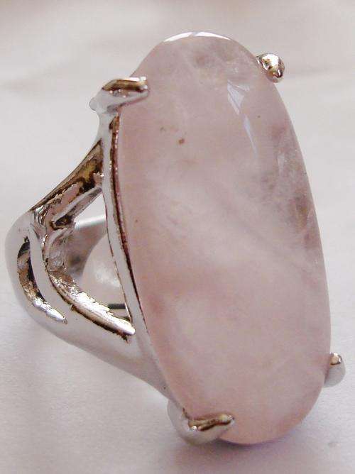 MARYKAY - JUST LOVELY - ROMANTIC LIGHT PINK ROSE QUARTZ COCKTAIL GEMSTONE RING 8