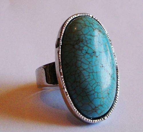 MARYKAY - TERRIFIC TURQUOISE COCKTAIL/DRESS GEMSTONE RING - CRAFTED IN INDIA