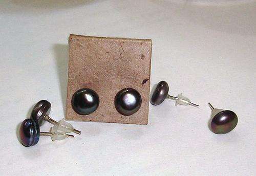 MARYKAY - PEARLS & PEARLS 8mm PEACOCK/BLACK CULTURED FRESHWATER PEARL STUD EARRINGS CP