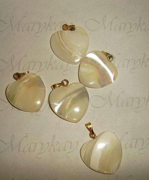 MARYKAY -  LOVELY LUMINESCENT MOTHER OF PEARL HEART PENDANTS/BEADS