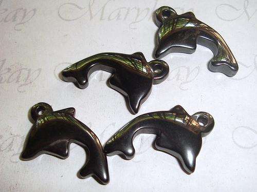 MARYKAY - NATURAL HEMATITE DOLPHIN PENDANT/BEADS - BEADING/CRAFTING/JEWELLERY MAKING