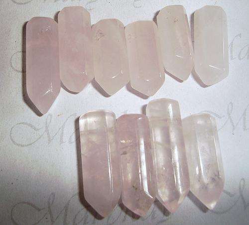 MARYKAY - LOVELY ROSE QUARTZ POINTS - THE LOVE STONE