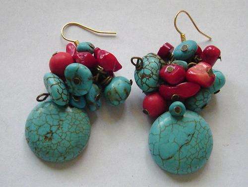 MARYKAY - NATURAL TURQUOISE AND RED CORAL GEMSTONE EARRINGS