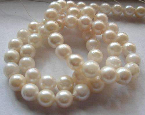 MARYKAY - NATURAL JAPANESE WHITE AKOYA SALT WATER PEARL NECKLACE 45CM
