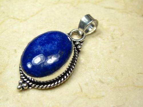 MARYKAY - GLAMOUROUS NATURAL LAPIS LAZULI SILVER PENDANT - CRAFTED IN INDIA
