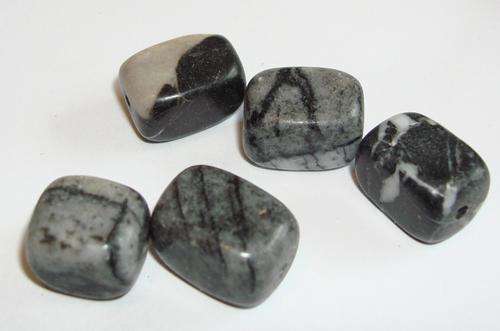 MARYKAY - FABULOUS BLACK TOURMALINE SCHORL GEMSTONE BEADS - IDEAL FOR CRAFTS/BEADING 10/12