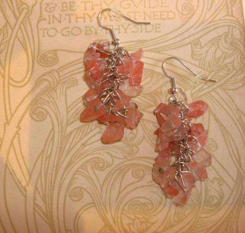 MARYKAY - LOVELY SOFT PINK CHERRY QUARTZ CLUSTER GEMSTONE EARRINGS