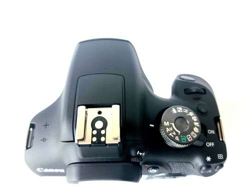 Canon EOS 2000D