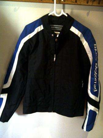 BMW CLUB Motocycle Motobiker Biker Jacket size MENS MEDIUM - never worn