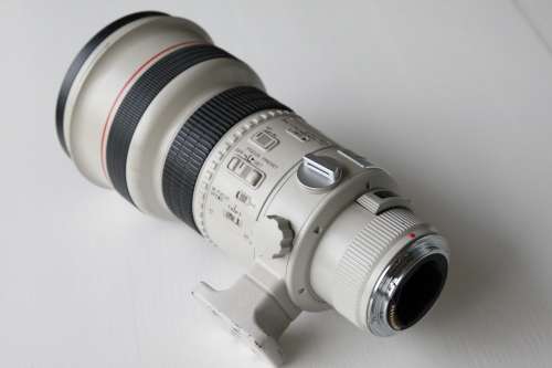 Canon EF 300mm f2.8L USM  (Non IS)