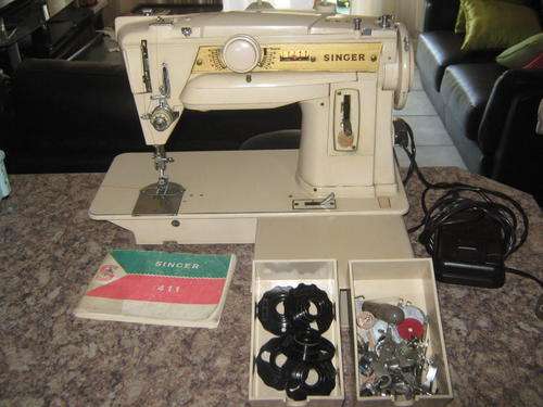 Singer Sewing machine Model 411
